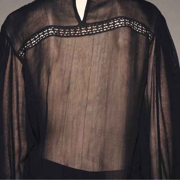 VELVET LADDER TRIM BLOUSE ZW COLLECTION
Zara Black Sheer Lace Embroidered Blouse - Picture 4 of 14